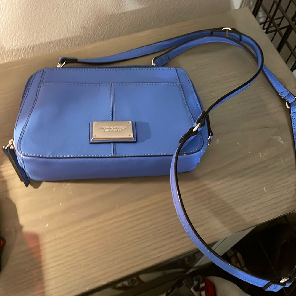 Blue small Crossbody lots of pockets